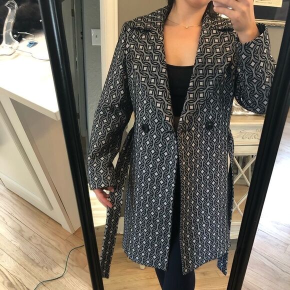 Sofiacashmere Wool & Nylon& Polyester-Blend Coat Size 4